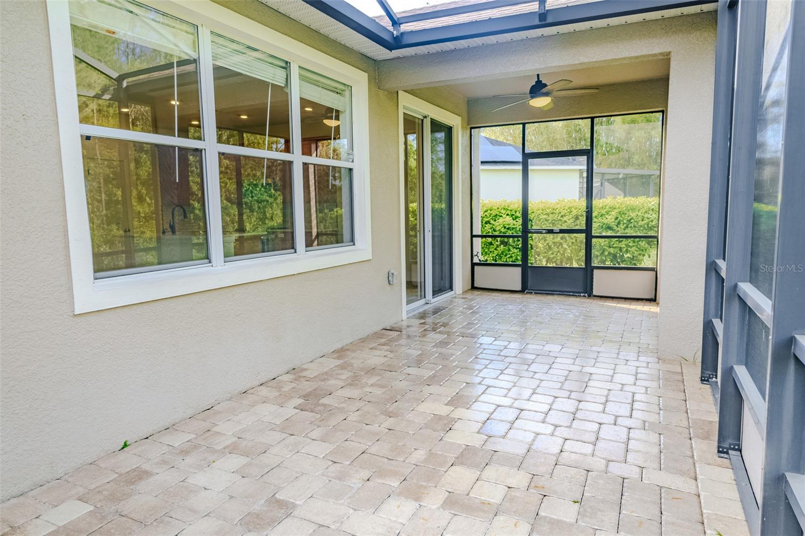 STRATFORD POINTE - Residential