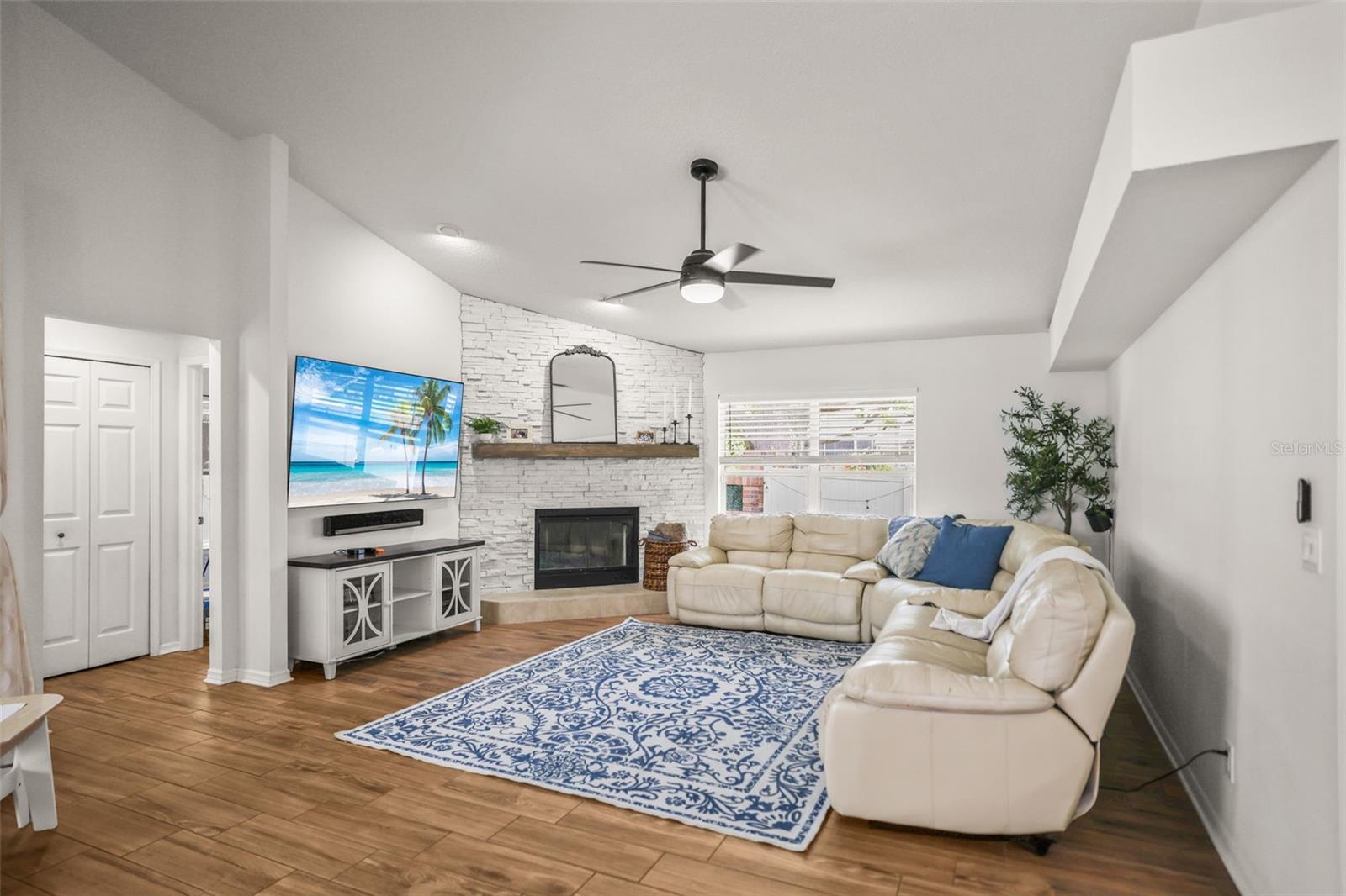 PLACIDO BAYOU - Residential