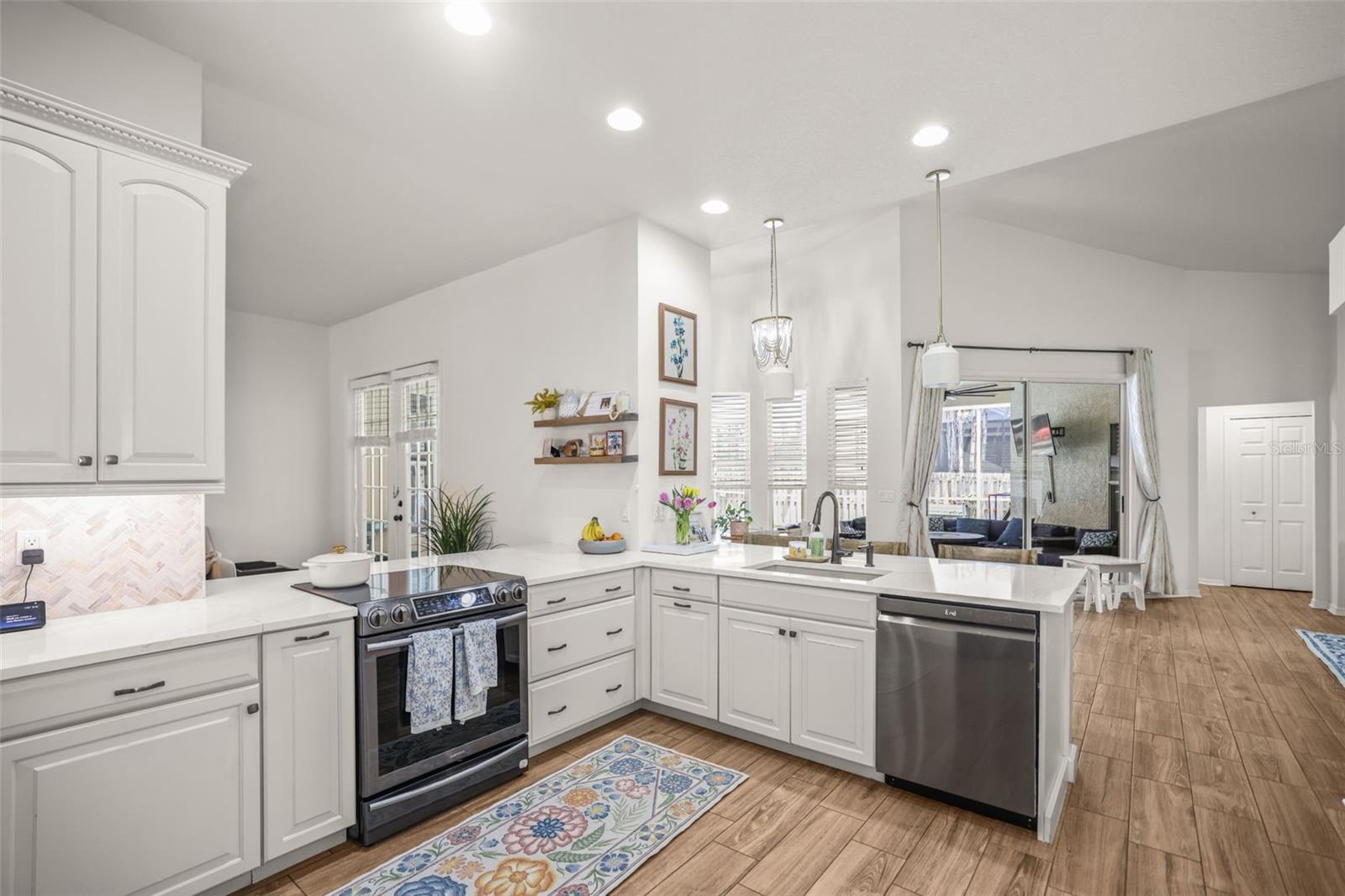 PLACIDO BAYOU - Residential