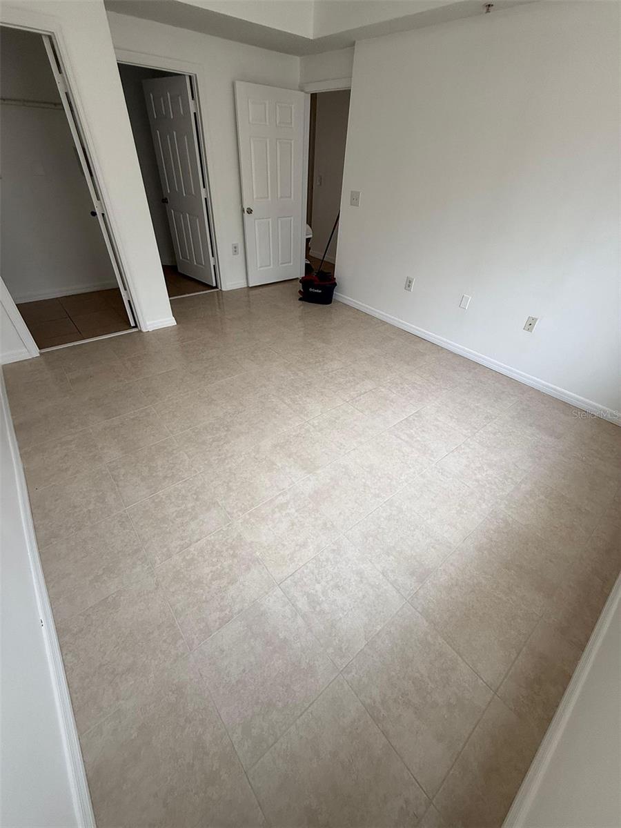 PALMS VILLA RESIDENCES - Residential Lease