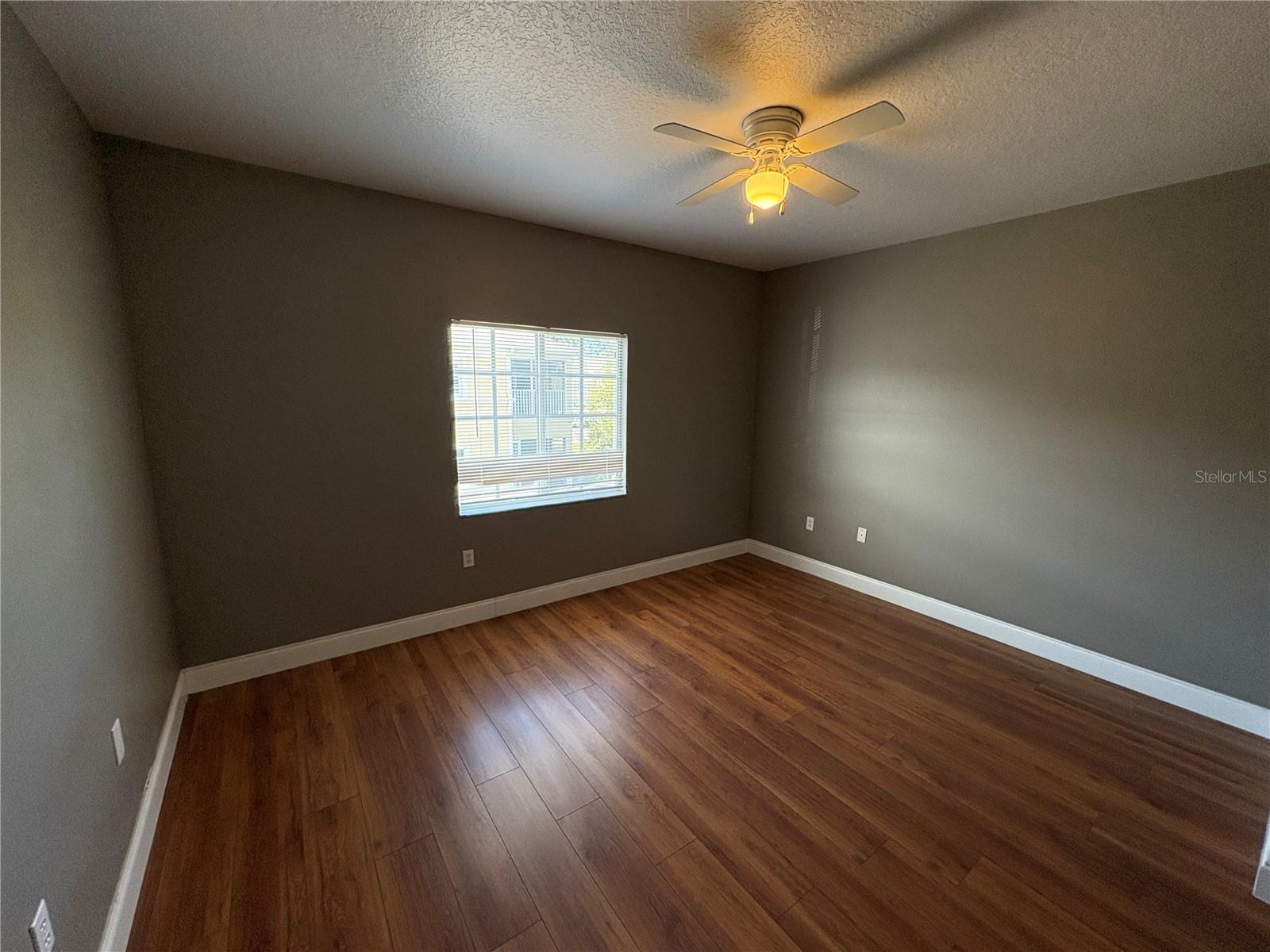 VILLAGES OF BLOOMINGDALE CONDO - Residential Lease