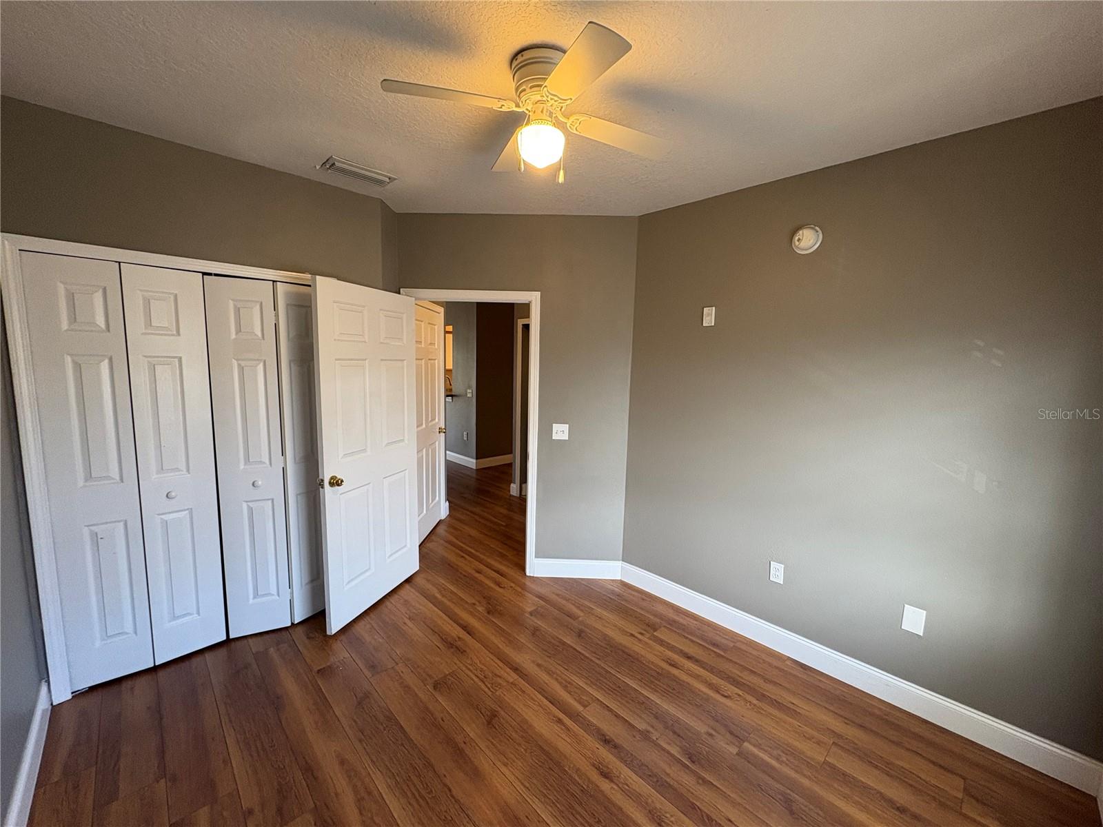 VILLAGES OF BLOOMINGDALE CONDO - Residential Lease