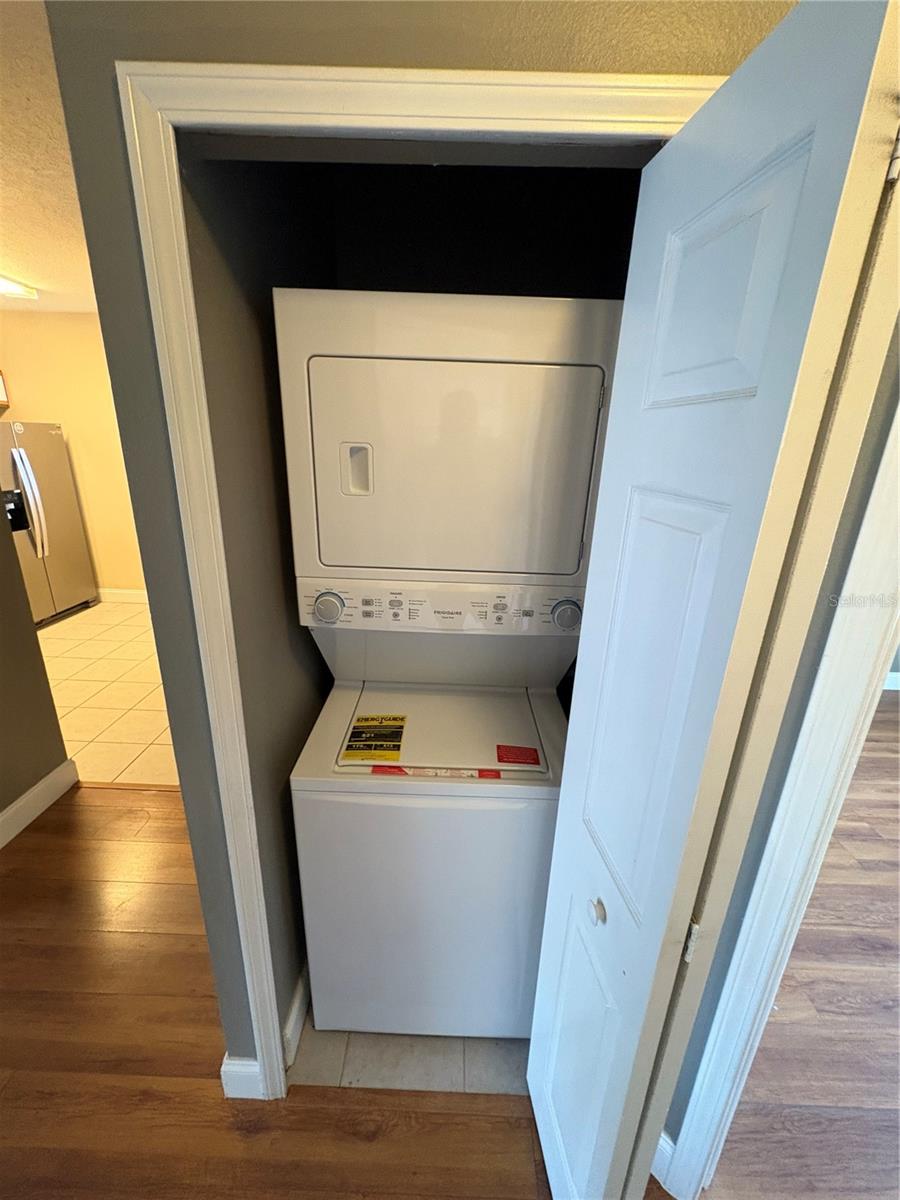 VILLAGES OF BLOOMINGDALE CONDO - Residential Lease