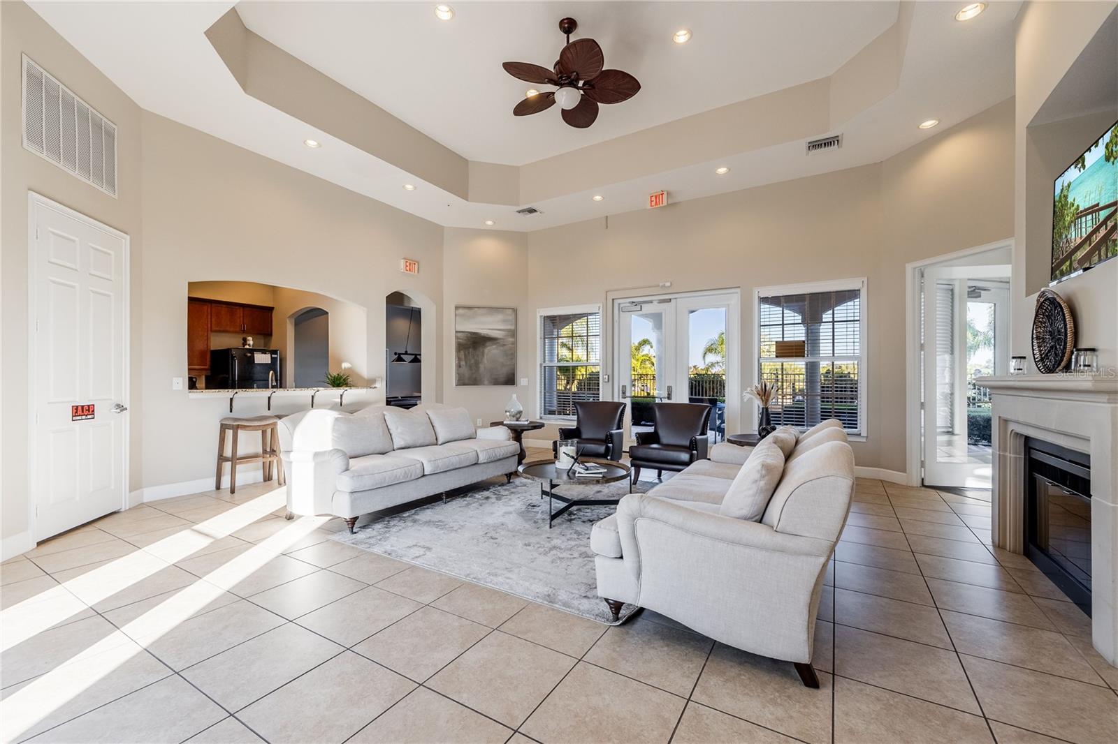 BELLA VIA/PORT CHARLOTTE BLDG - Residential