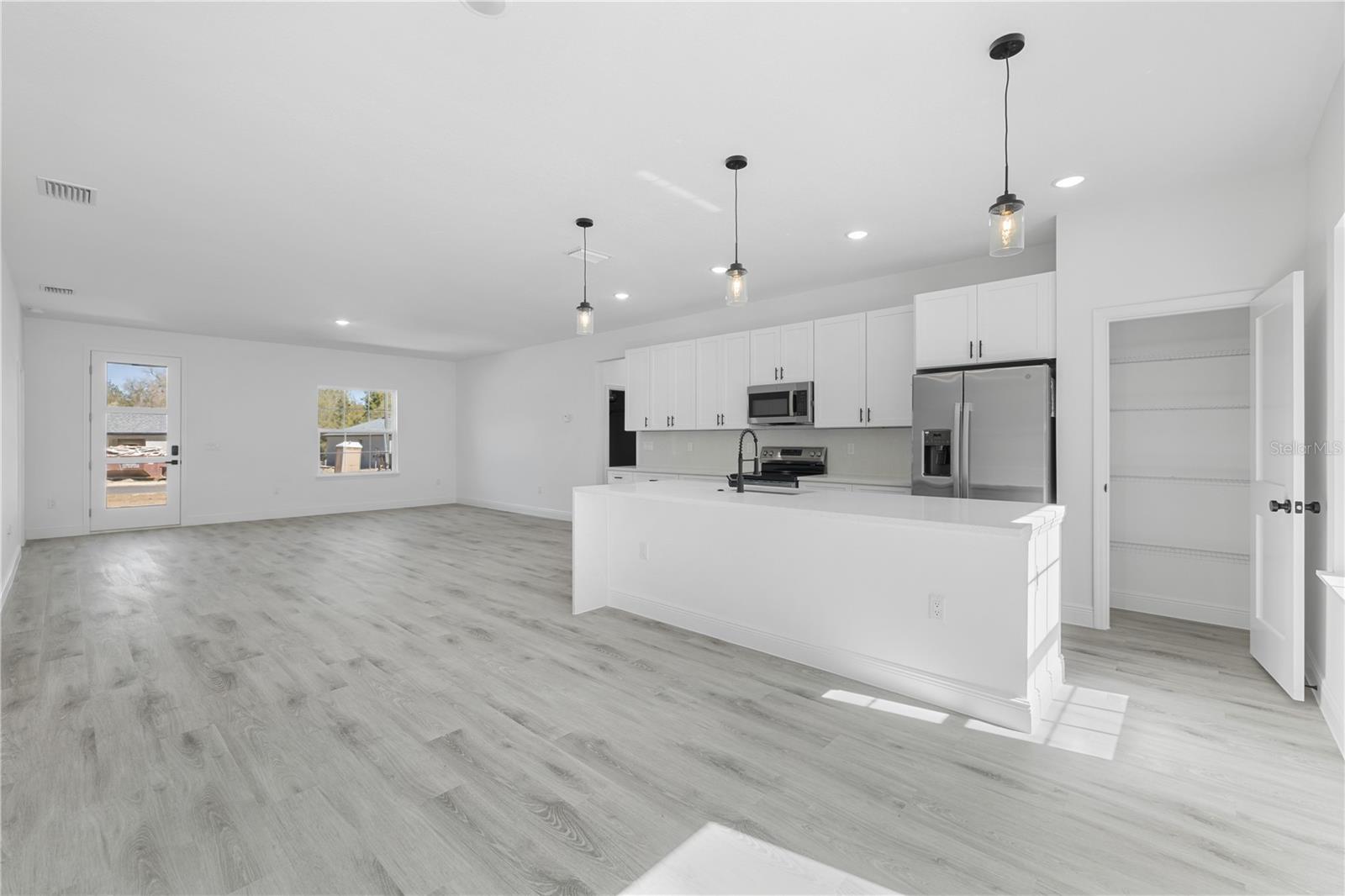 CITRUS SPGS UNIT 04 - Residential