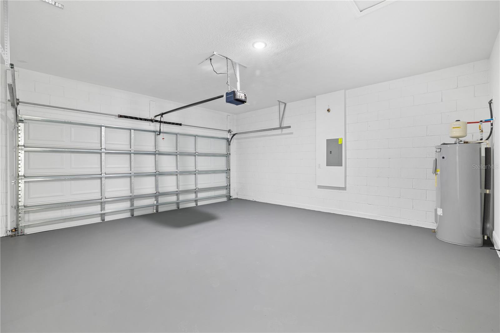 CITRUS SPGS UNIT 04 - Residential