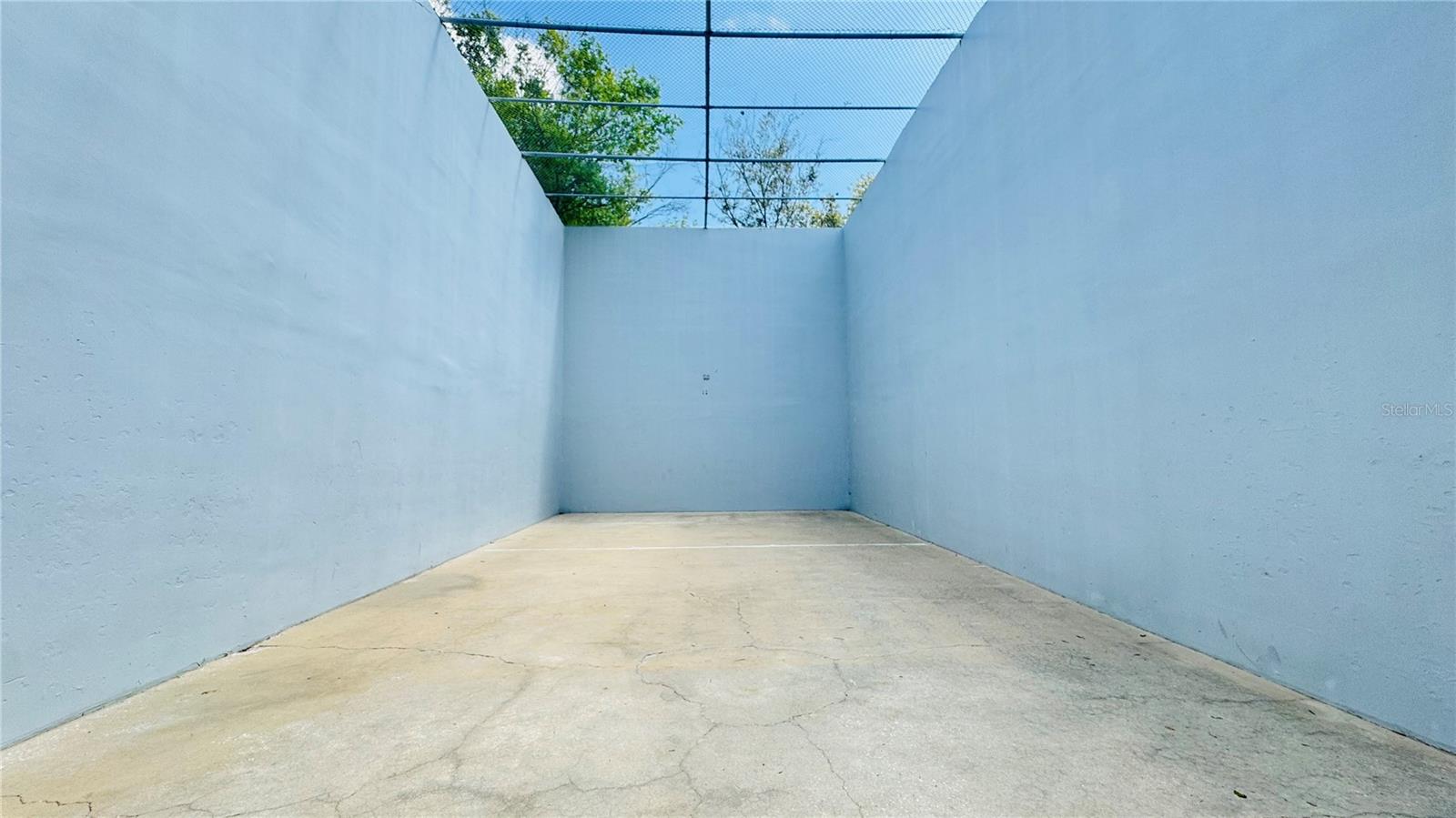 WATERSIDE CONDO III - Residential