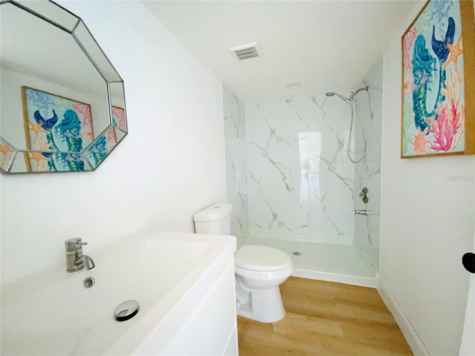 WATERSIDE CONDO III - Residential