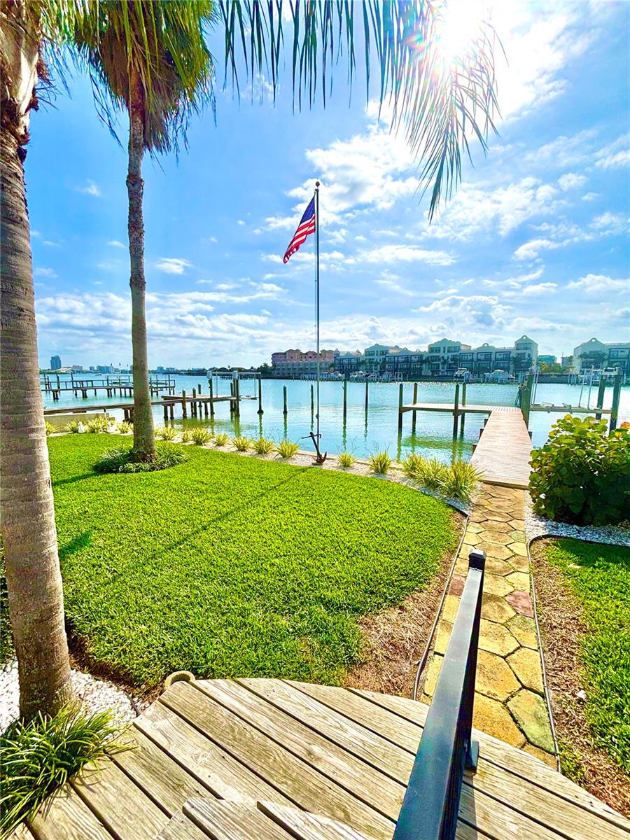 BAYSIDE SUB - Residential