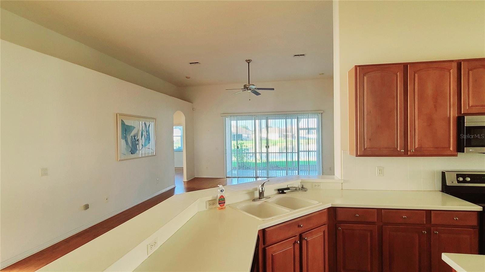BRIDGEWATER PH 01 & 02 - Residential Lease