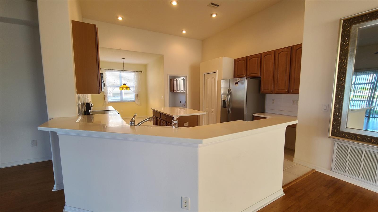 BRIDGEWATER PH 01 & 02 - Residential Lease