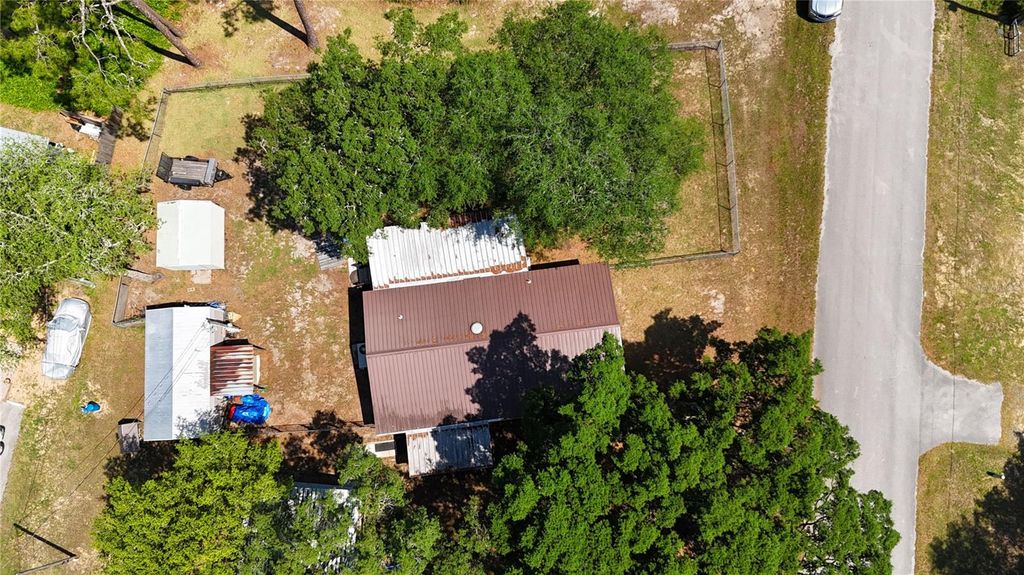 Photo of 18435 SE 58th Street, Ocklawaha, FL 32179 (MLS # OM701745)