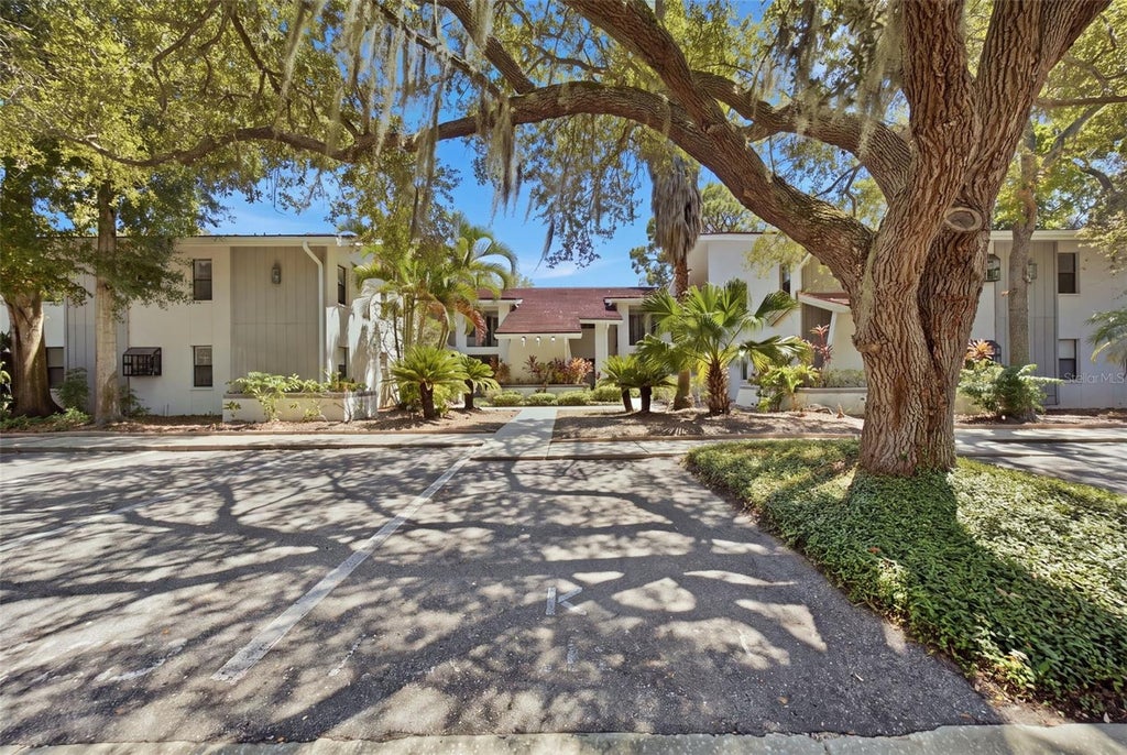 Photo of 300 S Florida Avenue #100K, Tarpon Springs, FL 34689 (MLS # TB8545335)