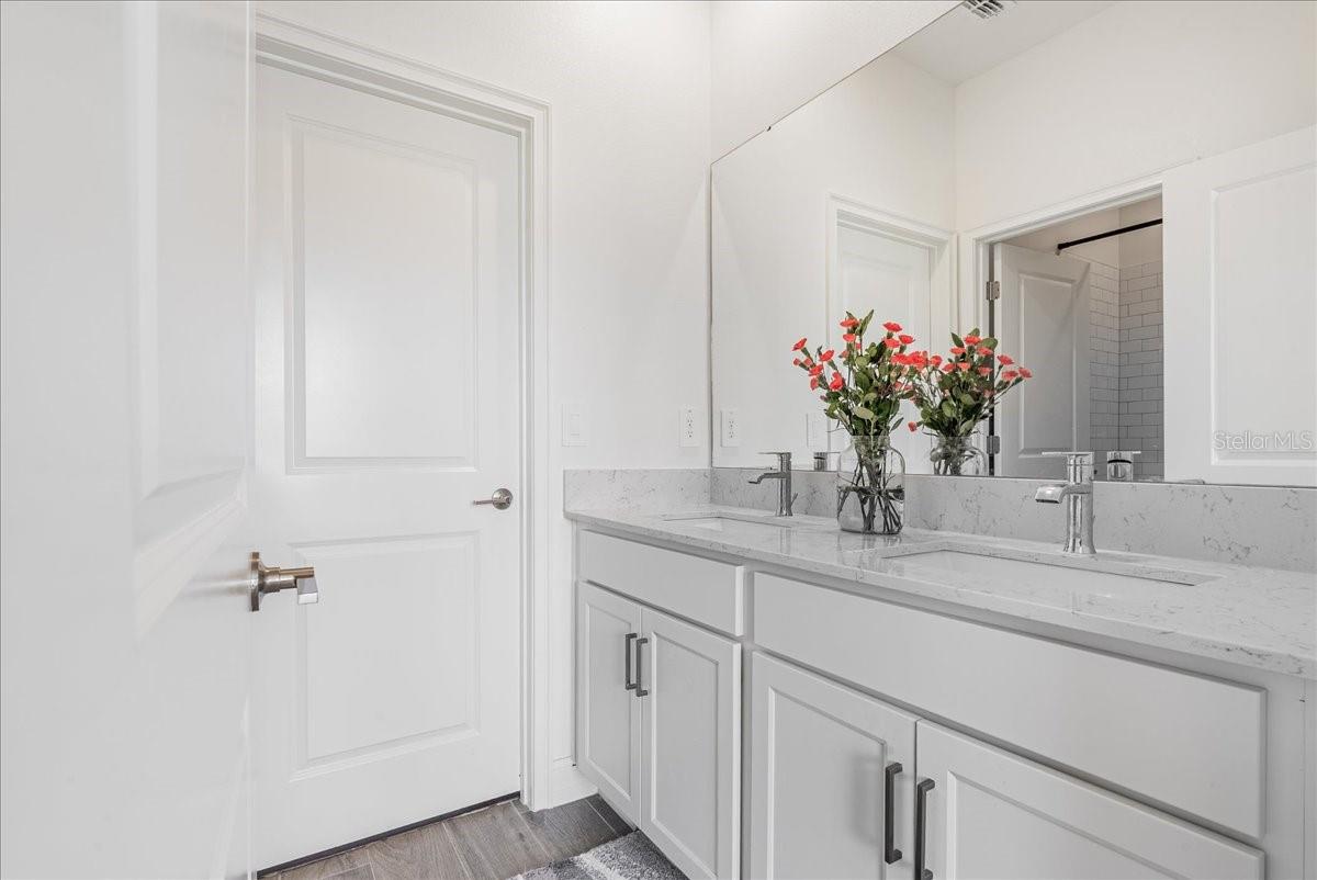 PEARL ESTATES - Residential