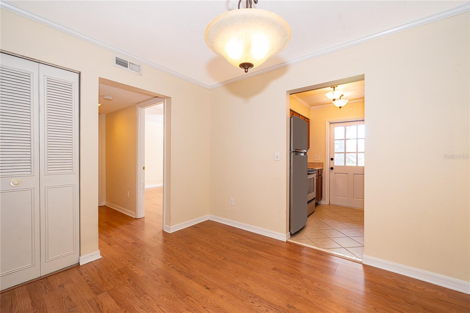 CAMELOT BY LAKE CONDO - Residential