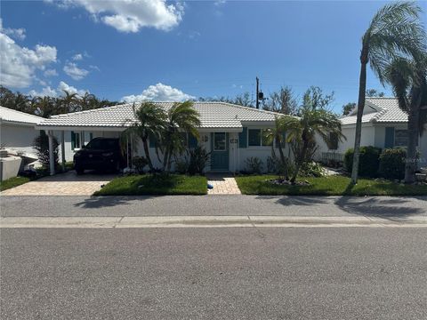 A home in LONGBOAT KEY