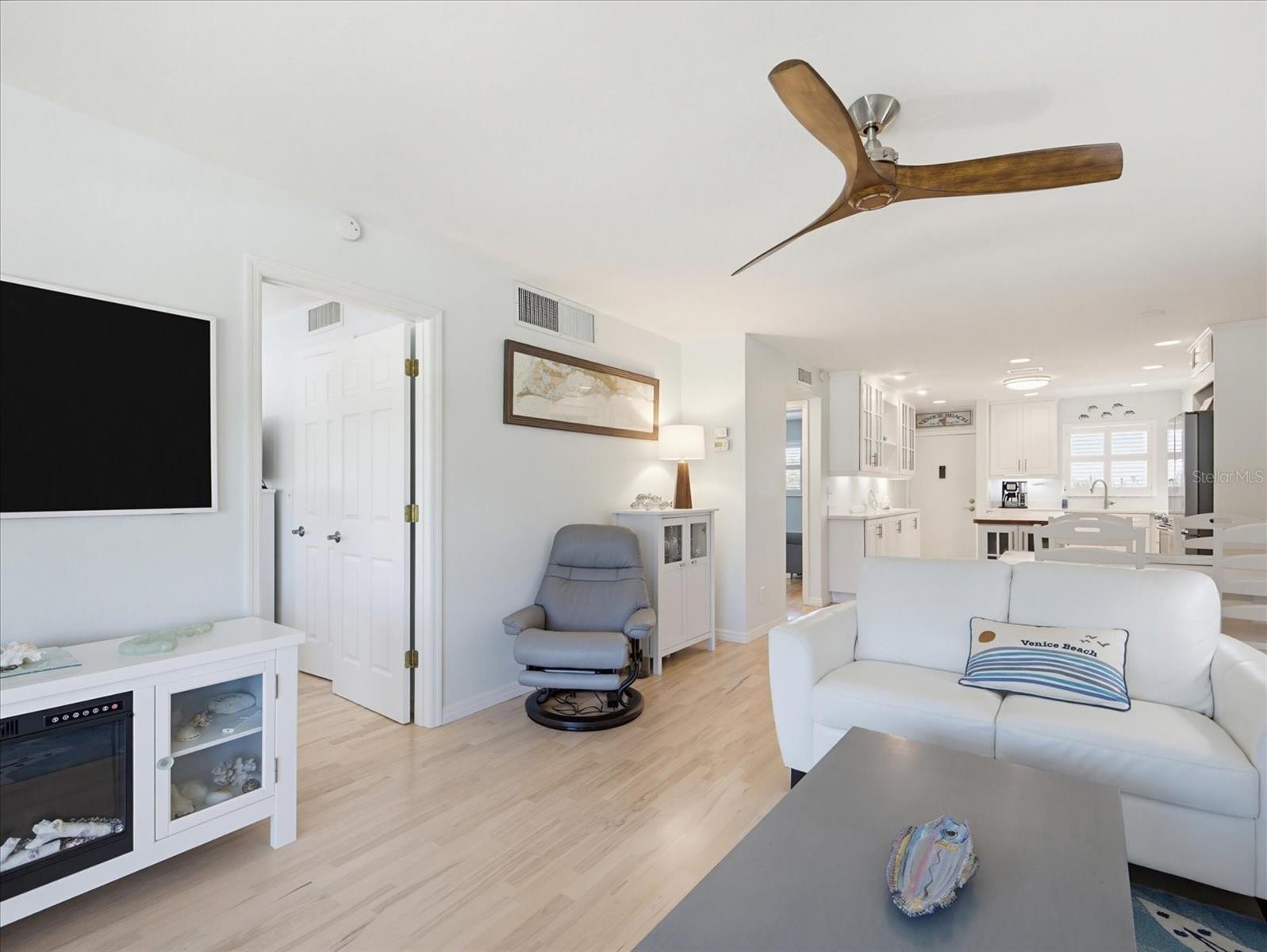 VENICE PARK - Residential