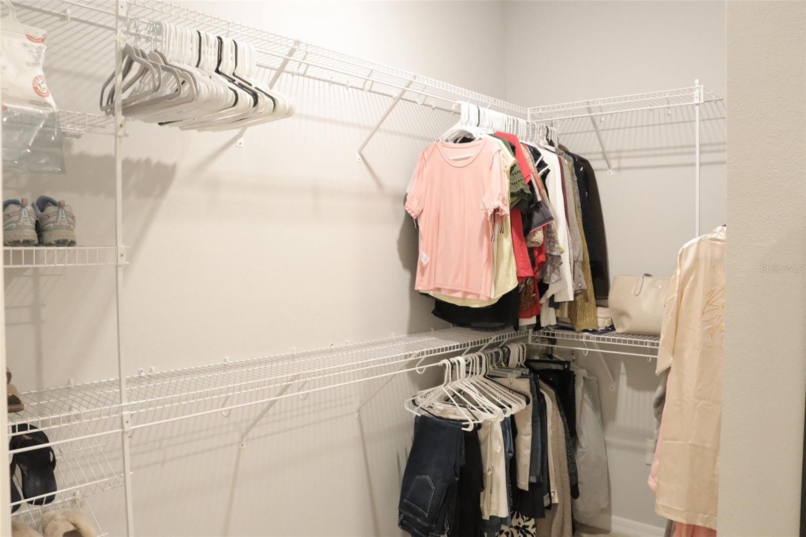 FOSTERS GROVE AT OVIEDO - Residential