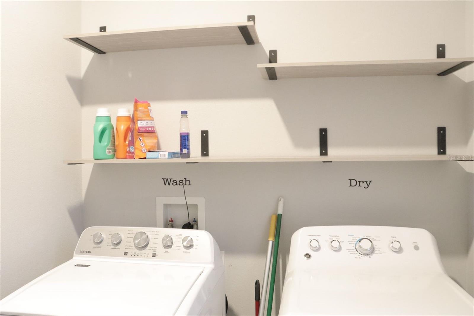 FOSTERS GROVE AT OVIEDO - Residential