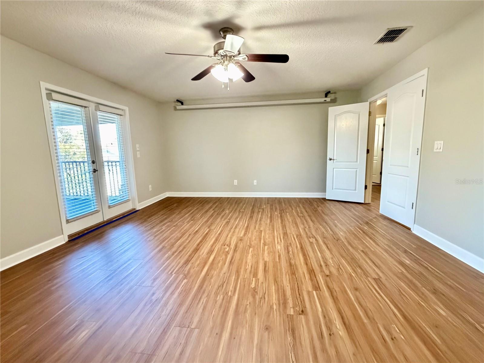 ALEXANDER RDG - Residential Lease