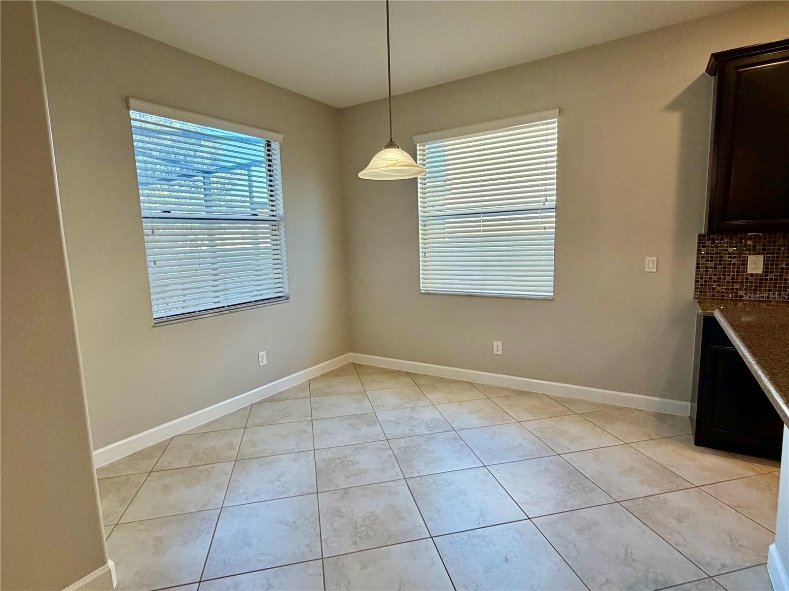 ALEXANDER RDG - Residential Lease