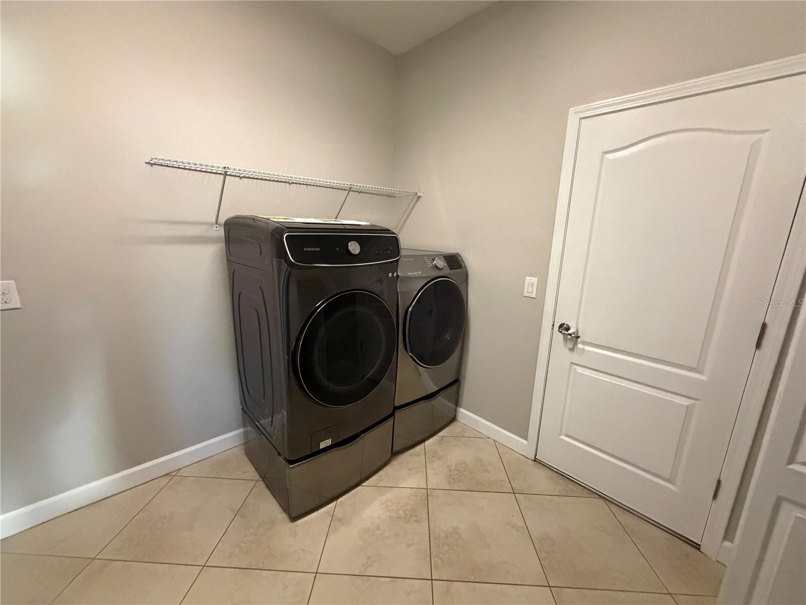 ALEXANDER RDG - Residential Lease