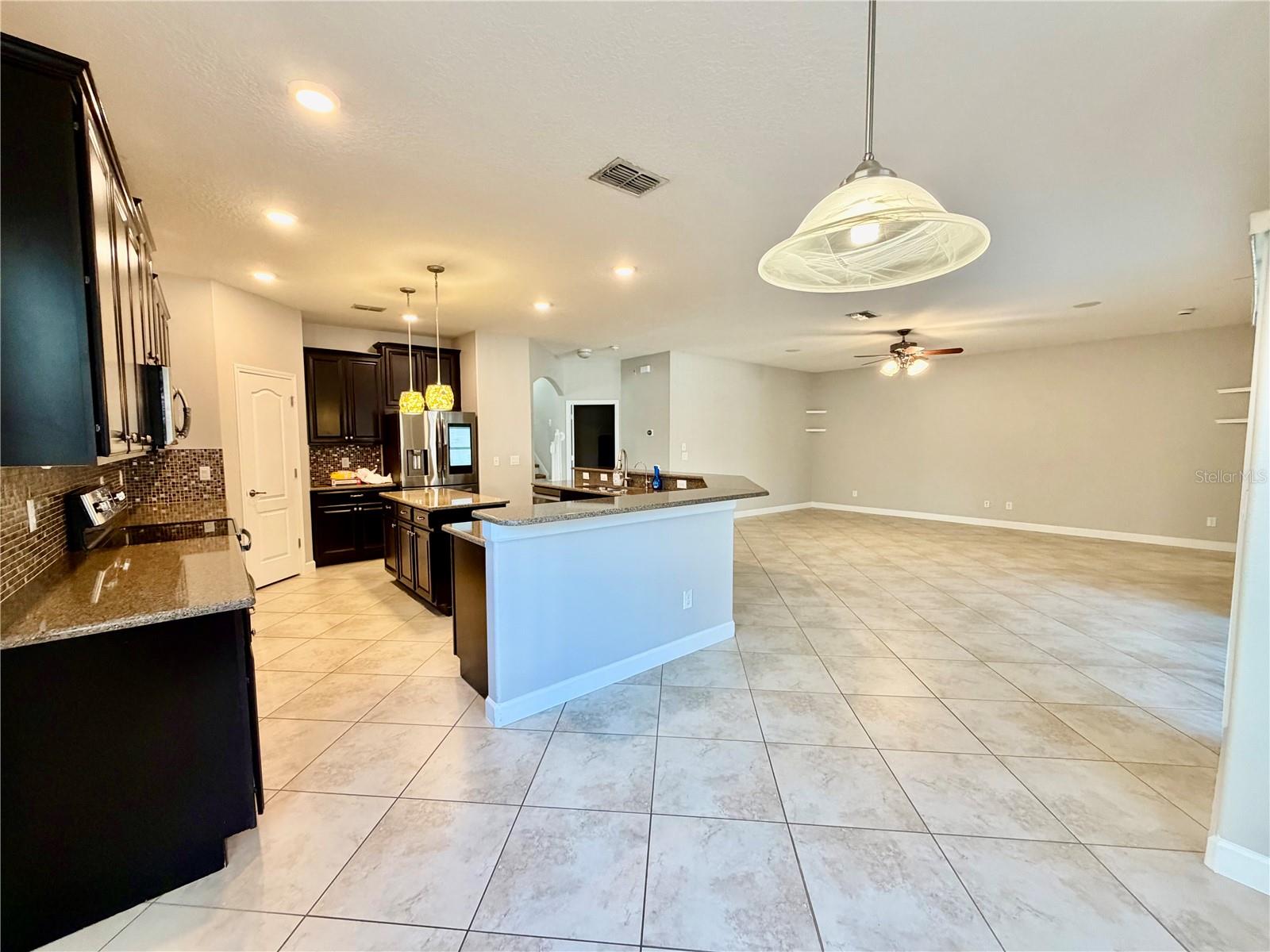 ALEXANDER RDG - Residential Lease