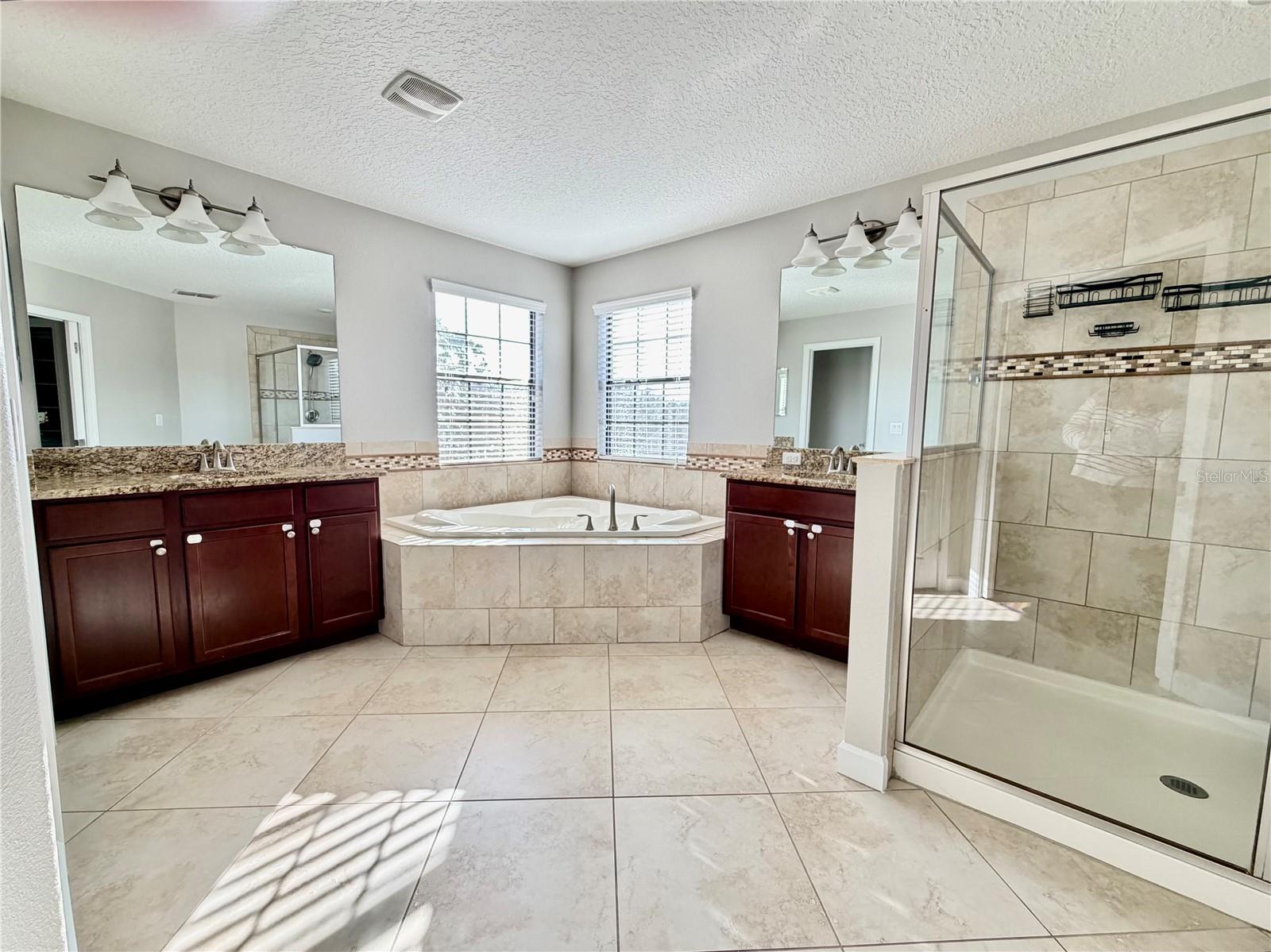 ALEXANDER RDG - Residential Lease