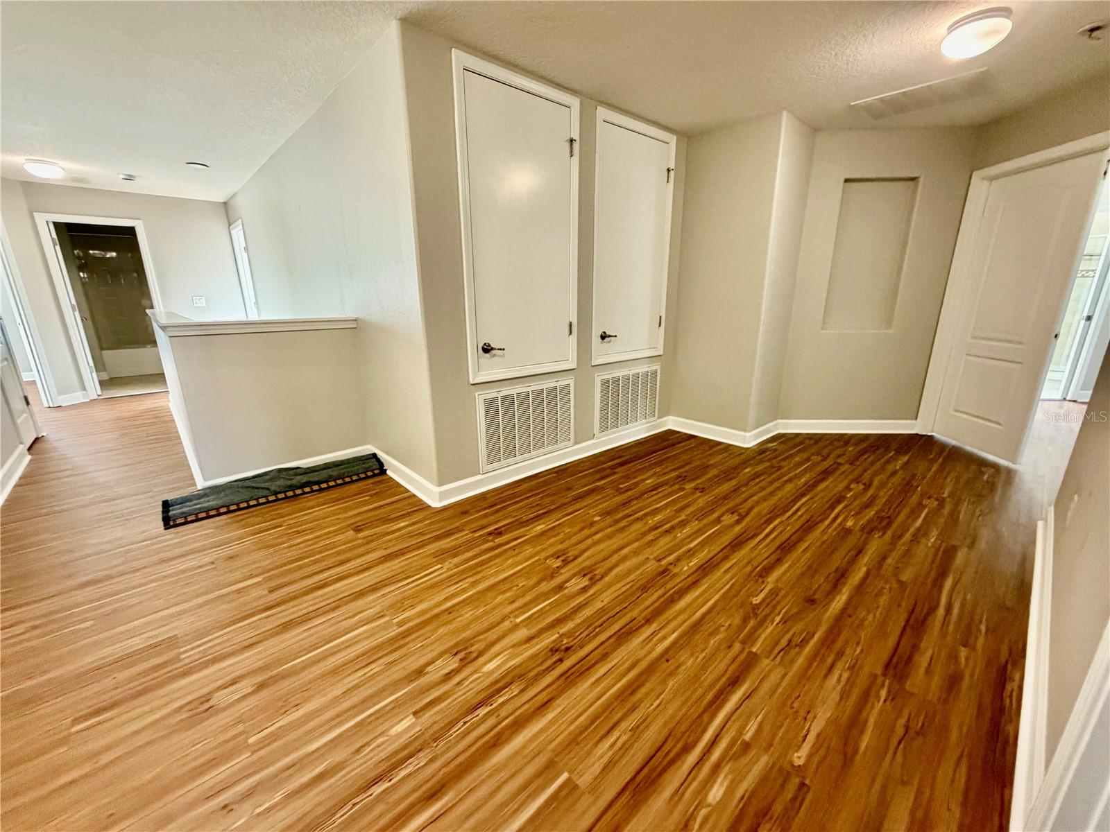 ALEXANDER RDG - Residential Lease