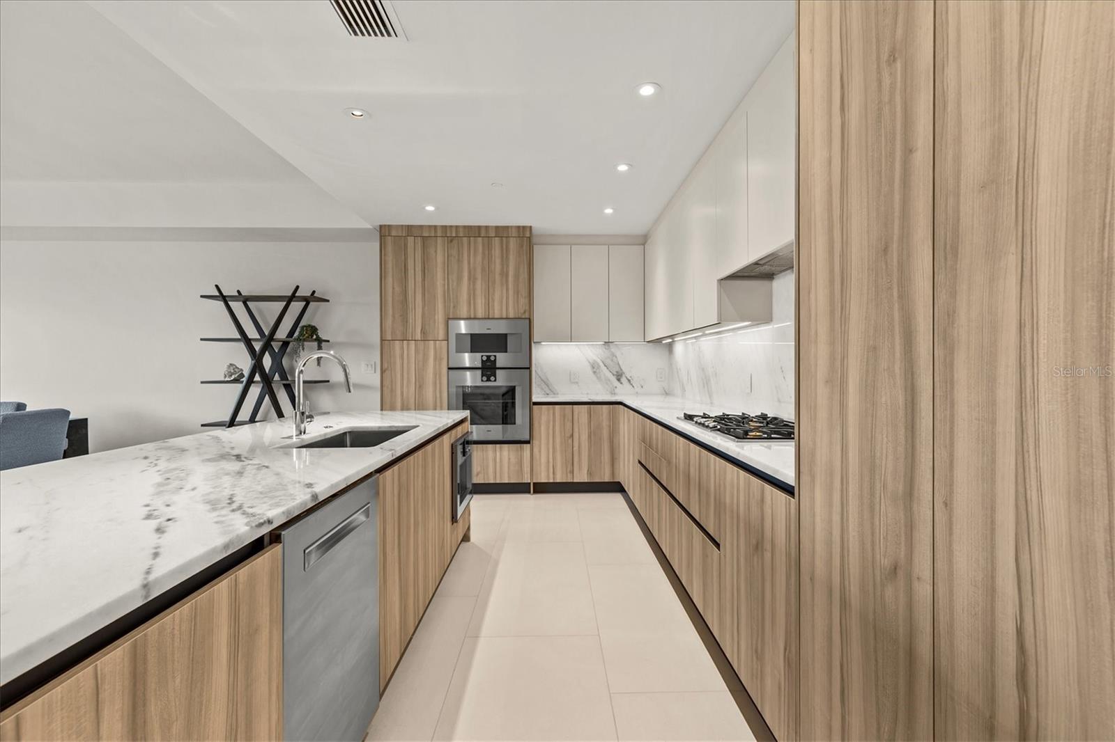 SERENA BY THE SEA CONDO - Residential