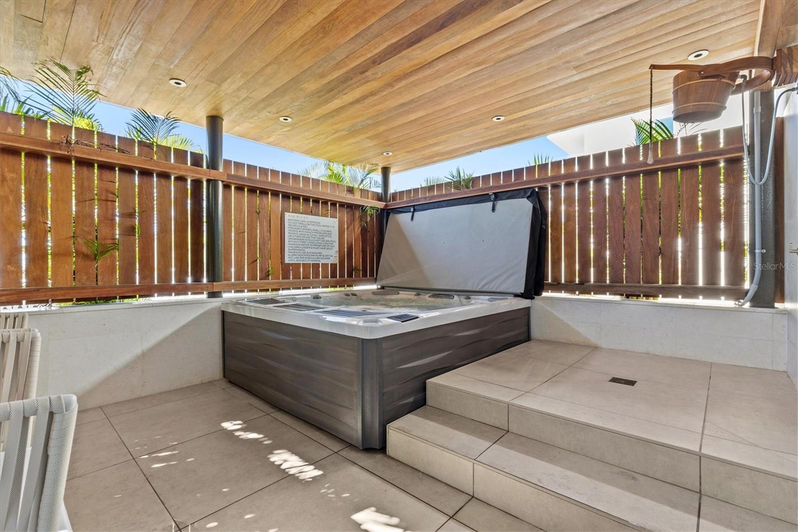SERENA BY THE SEA CONDO - Residential
