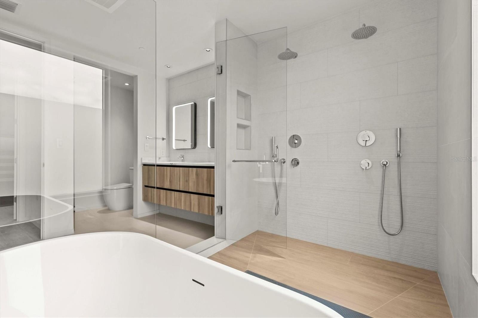 SERENA BY THE SEA CONDO - Residential