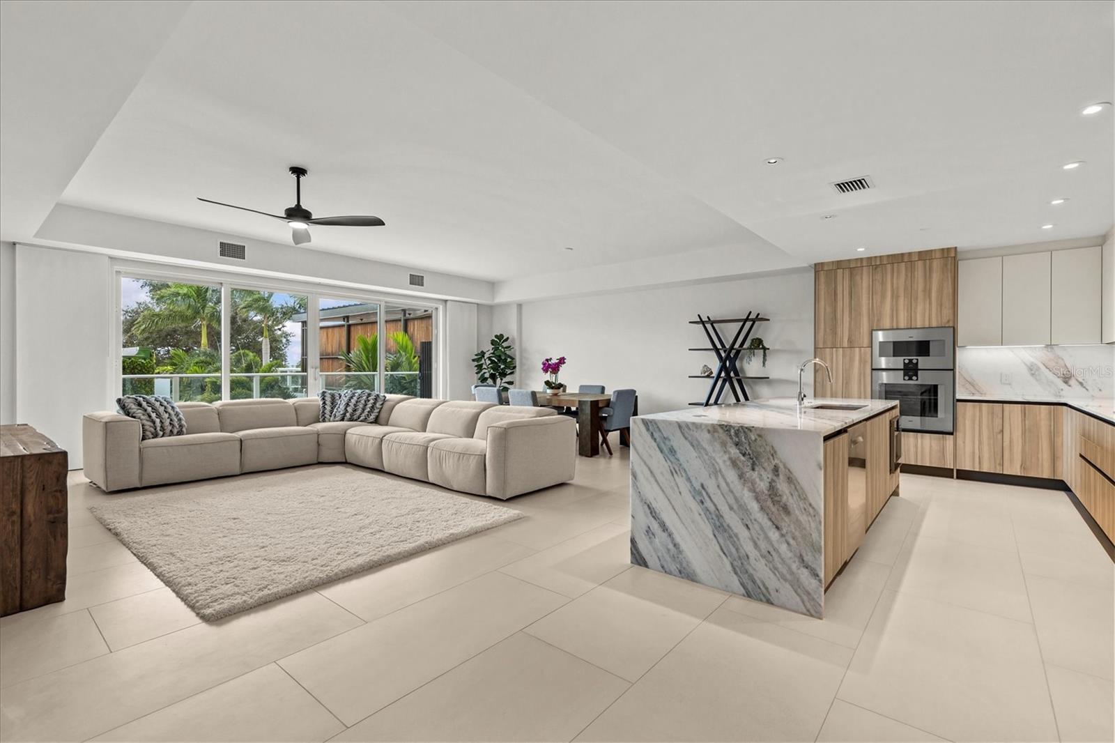 SERENA BY THE SEA CONDO - Residential