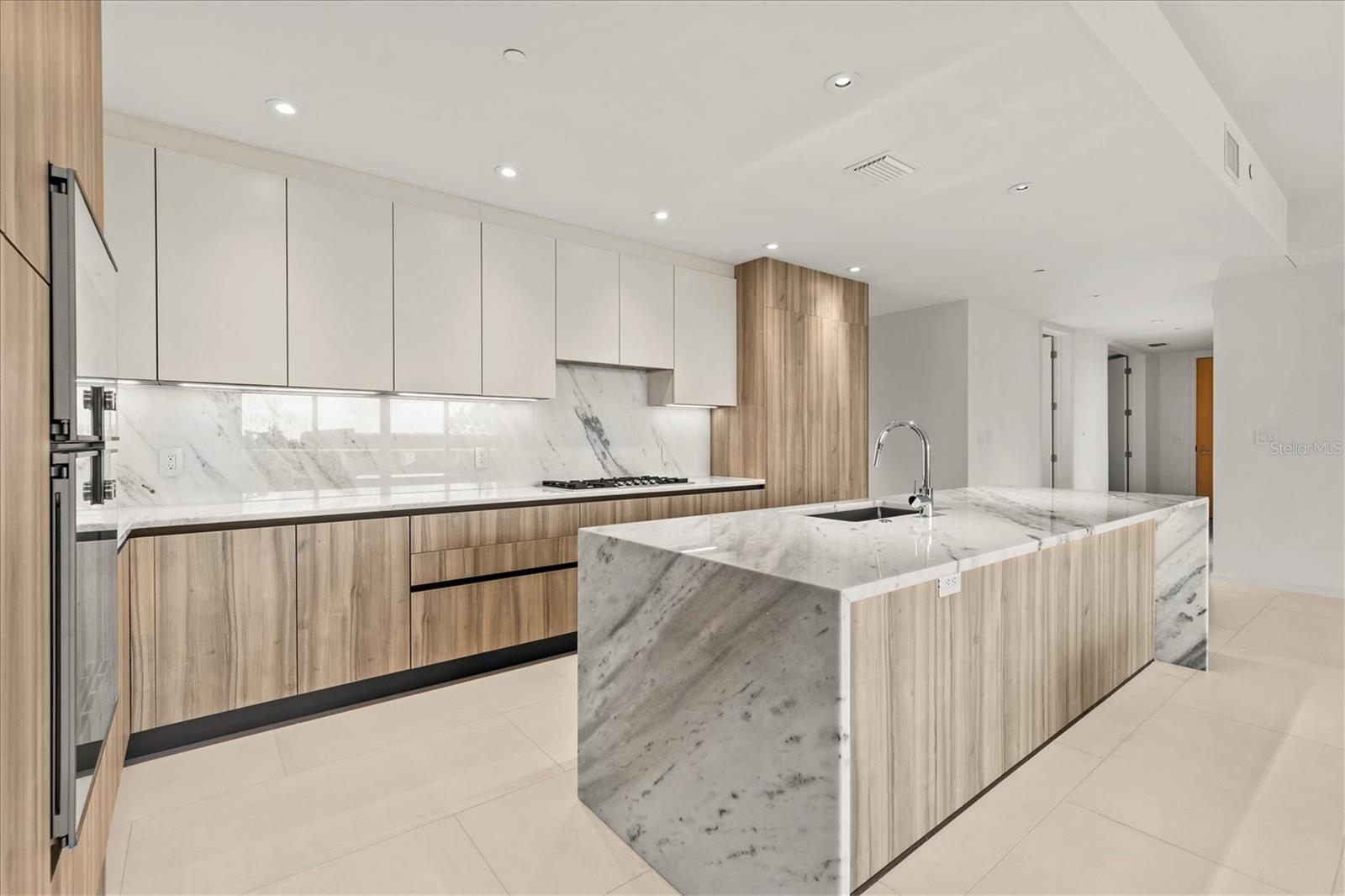 SERENA BY THE SEA CONDO - Residential