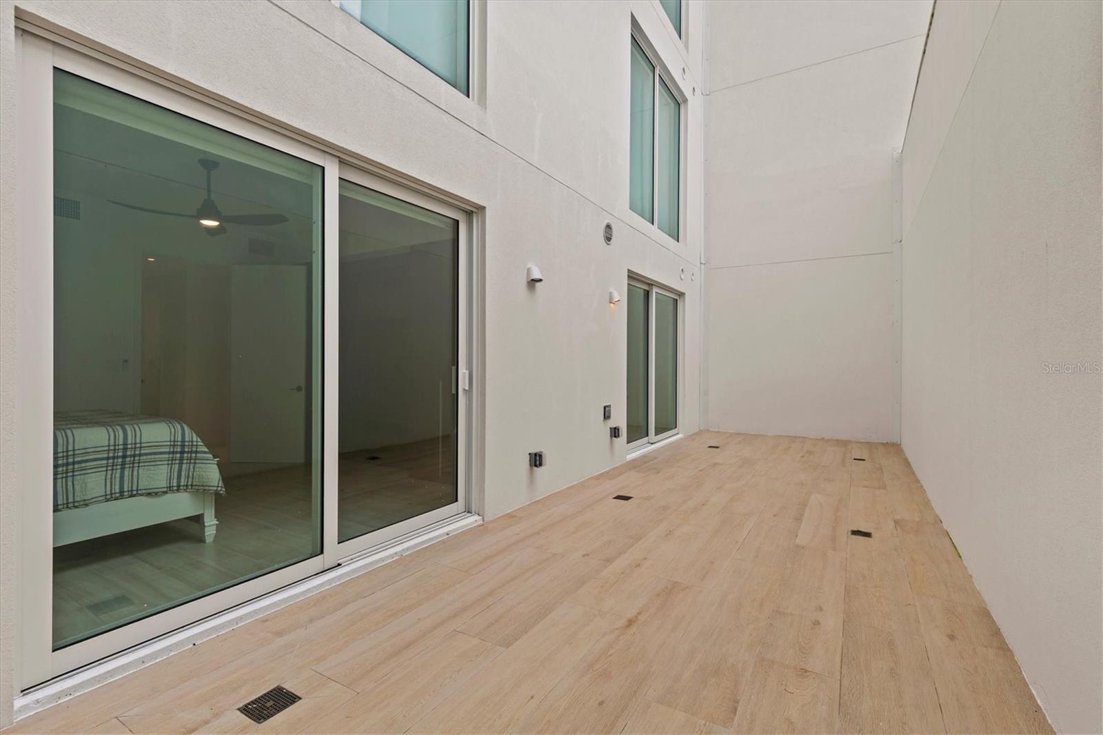 SERENA BY THE SEA CONDO - Residential