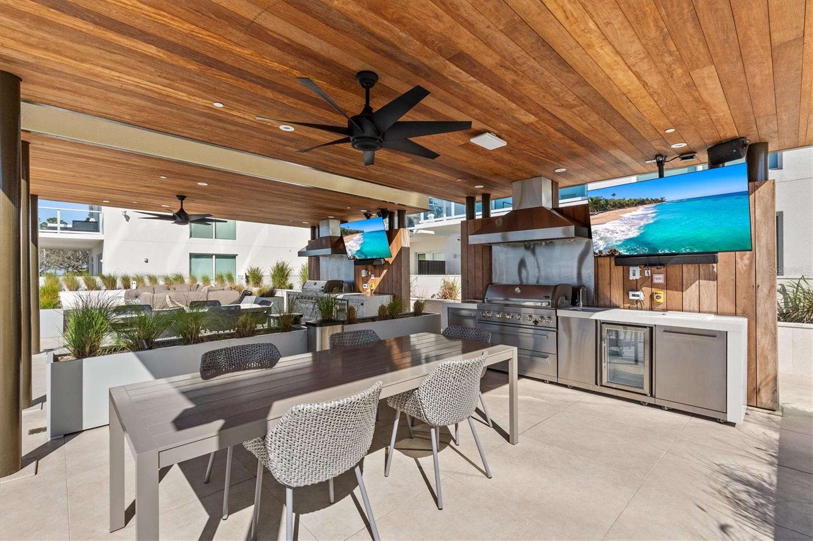 SERENA BY THE SEA CONDO - Residential
