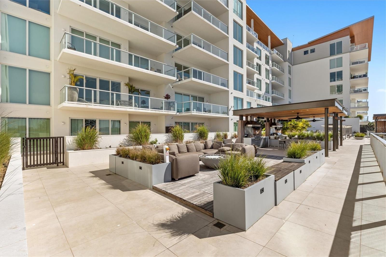 SERENA BY THE SEA CONDO - Residential