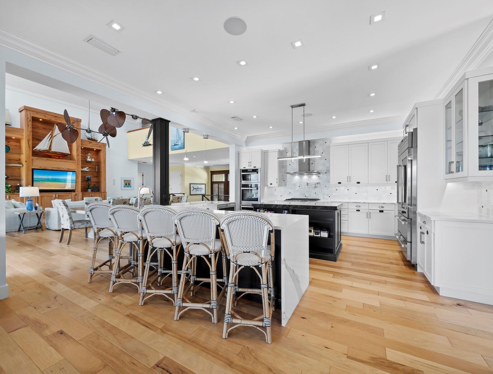 SANDY HOOK - Residential
