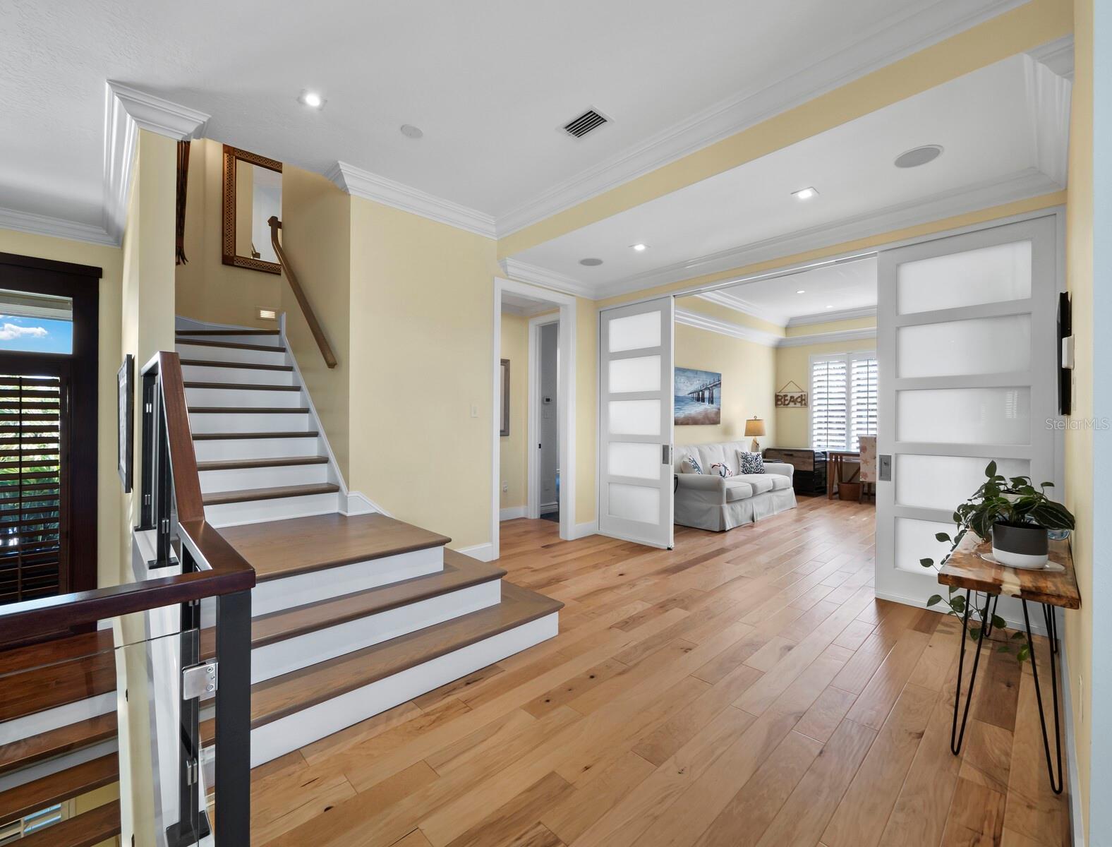 SANDY HOOK - Residential