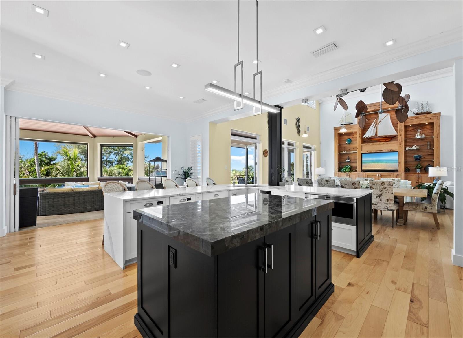 SANDY HOOK - Residential