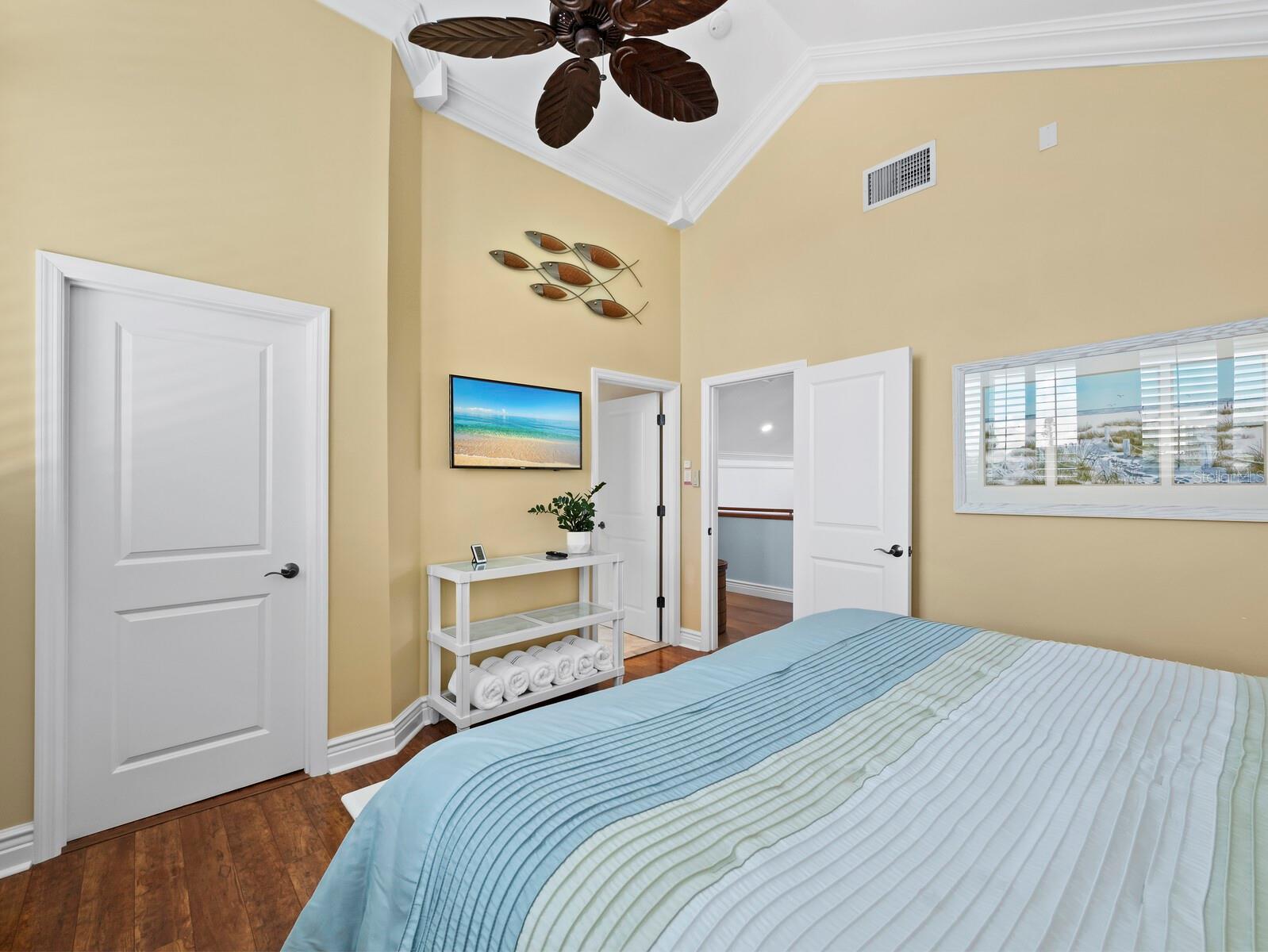 SANDY HOOK - Residential