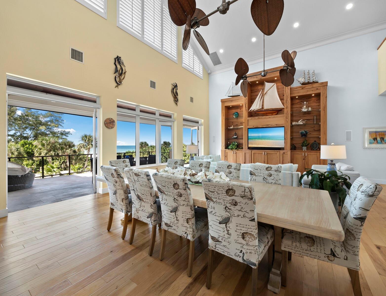 SANDY HOOK - Residential
