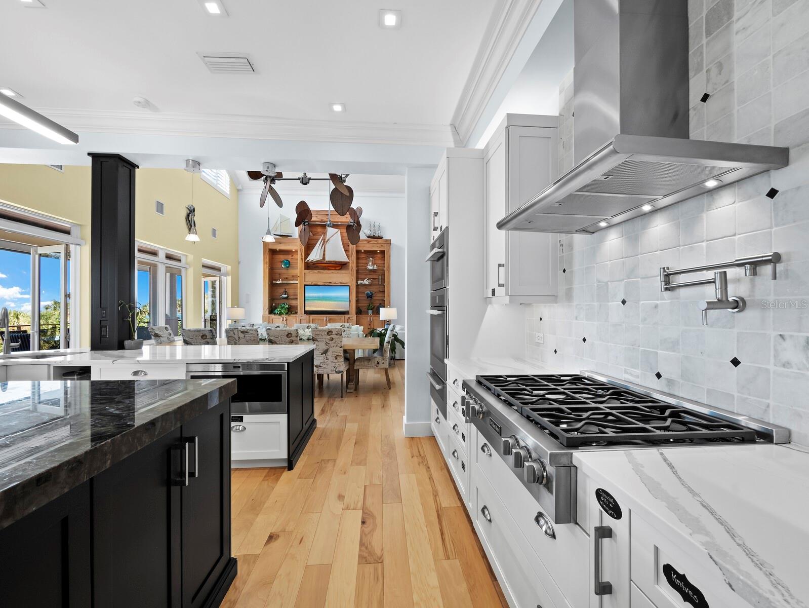 SANDY HOOK - Residential