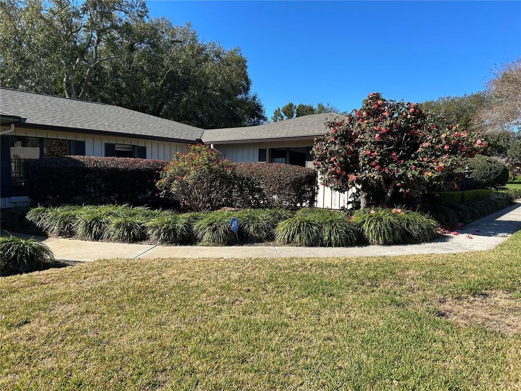 Photo of 1920 Sussex Drive, Mount Dora, FL 32757 (MLS # G5107184)