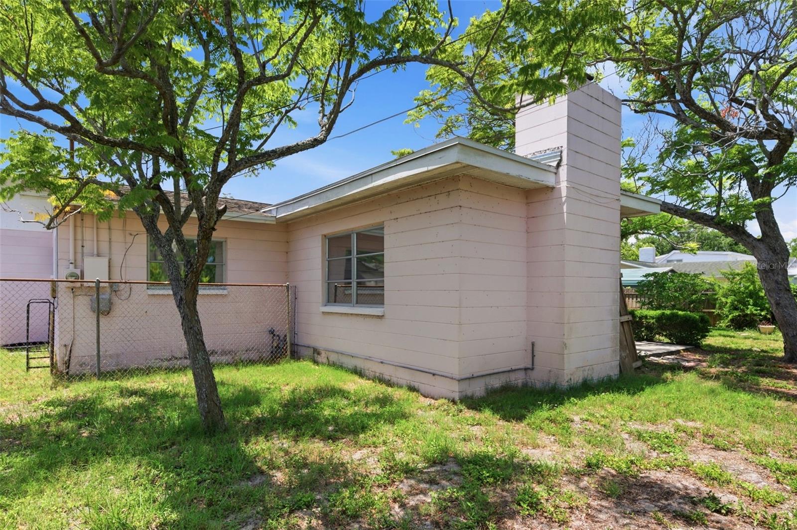 FAIRVIEW ESTATES - Residential
