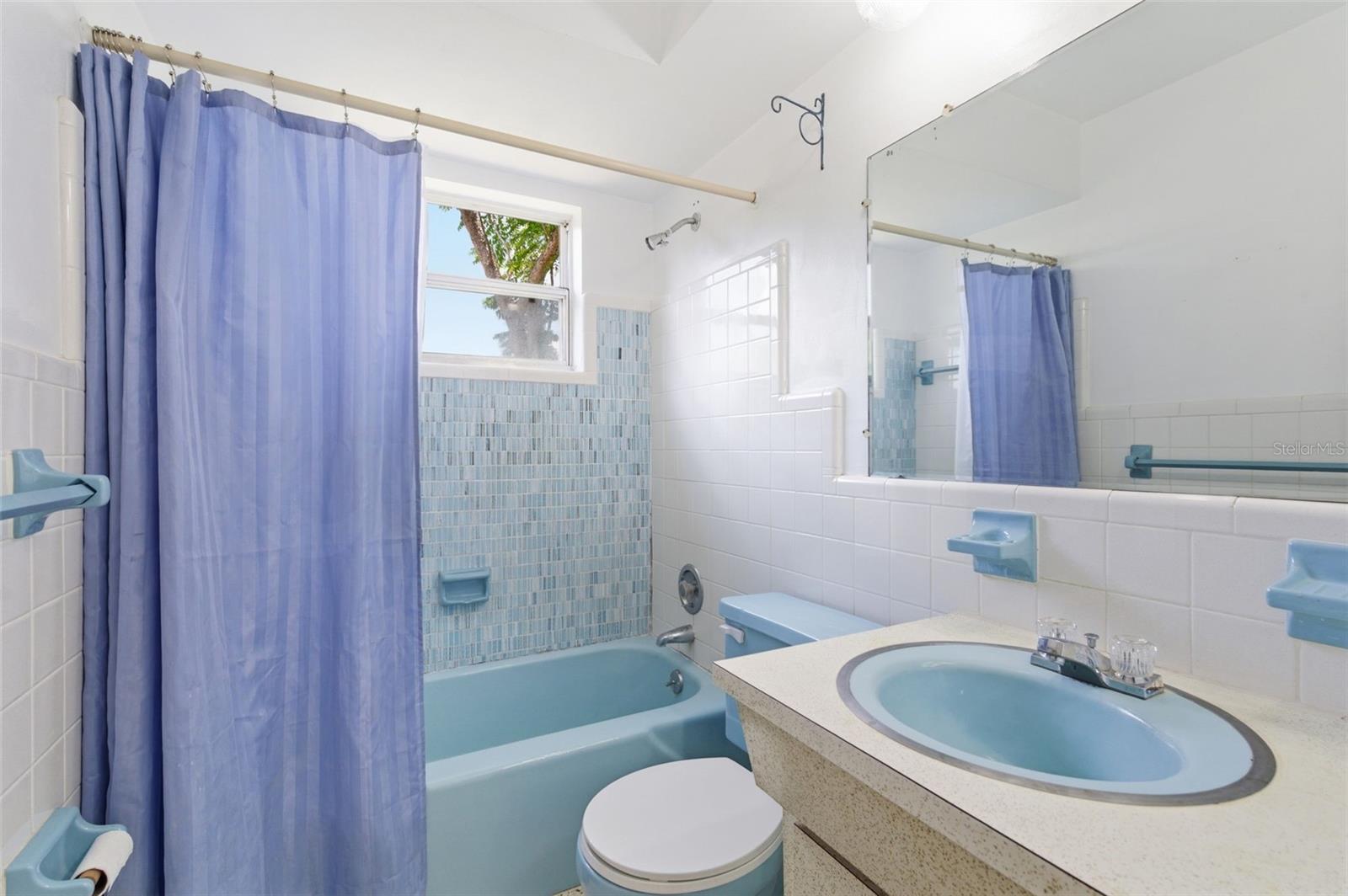 FAIRVIEW ESTATES - Residential