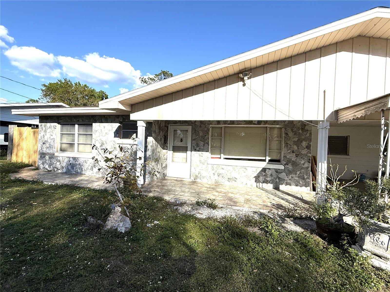 1808 4TH COURT SE