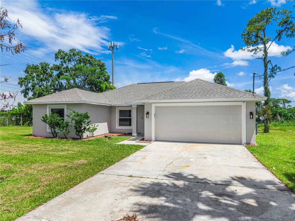 Photo of 201 Ronnie Circle, Orlando, FL 32811 (MLS # O6426897)