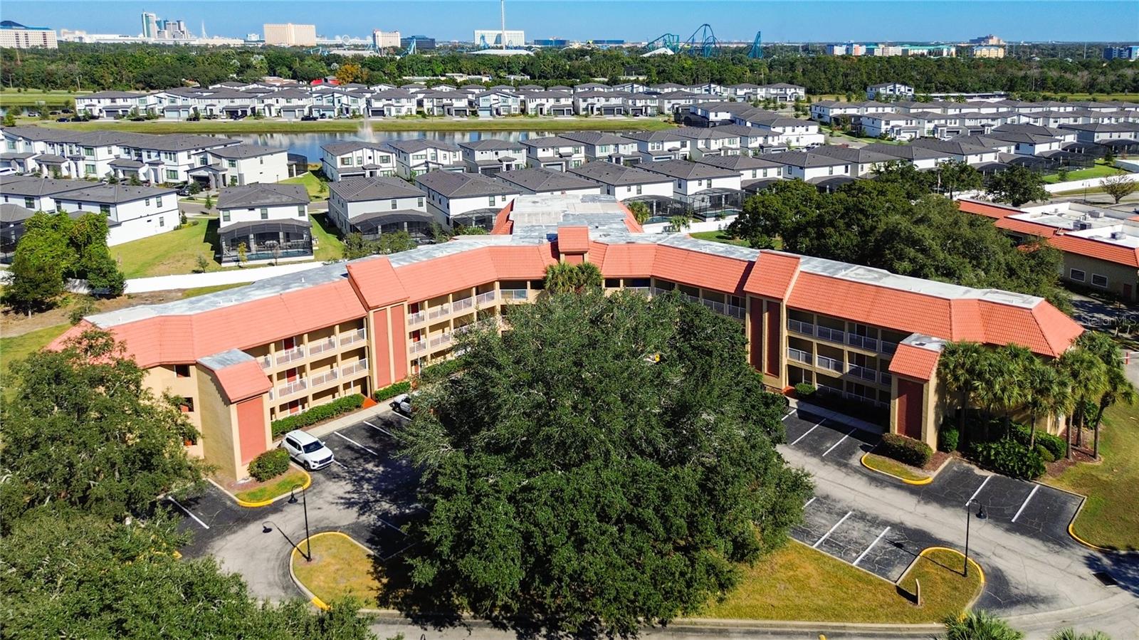 PARC CORNICHE CONDO PH 01 - Residential