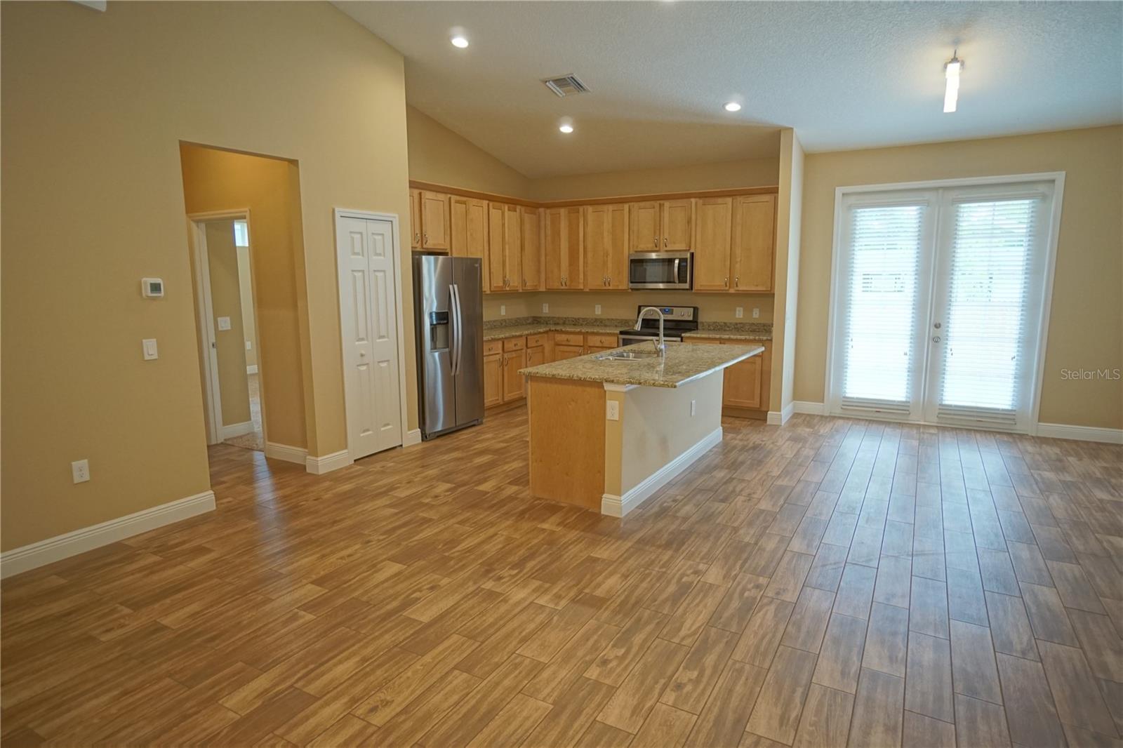 GANDY BLVD PARK 2ND ADD - Residential Lease